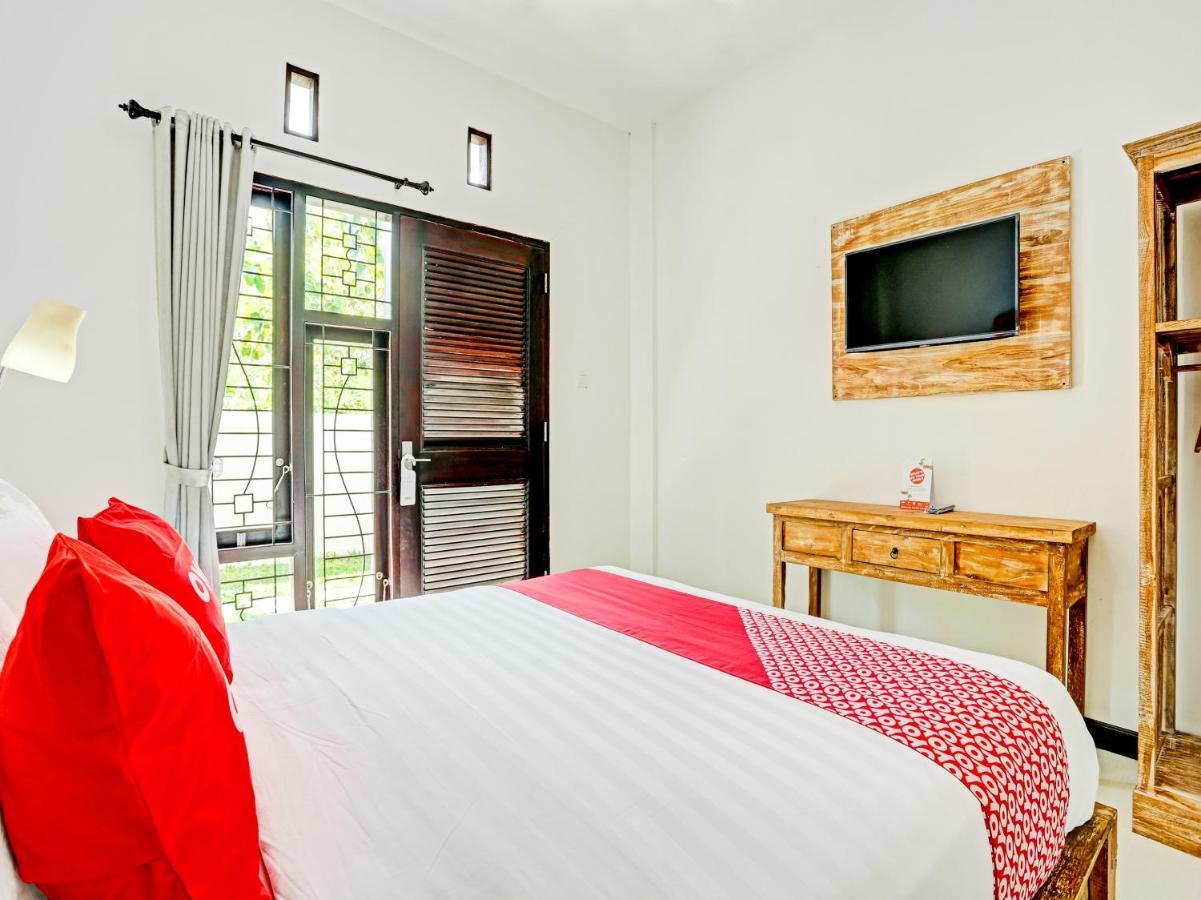 Hotel Oyo 91123 Madhava 108 Ungasan Exterior foto